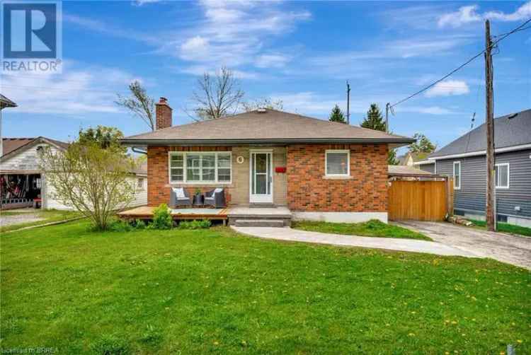 All Brick Bungalow 3 1 Bedroom Family Home Updated