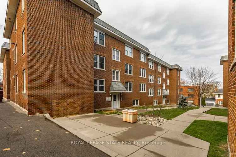 Condo For Sale in Hamilton, Ontario