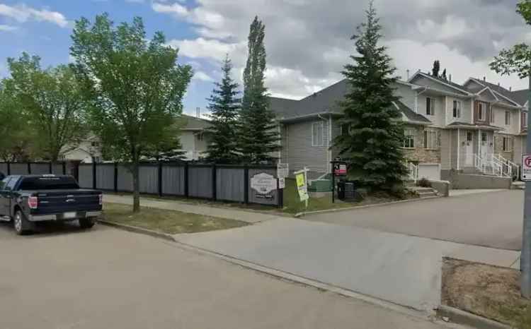 4 Bed 2.5 Bath Townhouse in Leduc - Attached Garage