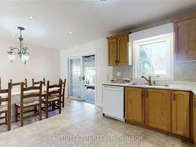 Spacious Bungalow Home near 404 Highway