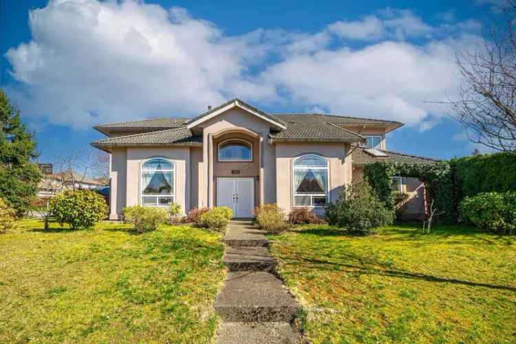 Buy Spacious Semi Custom Home in Fraser Heights with 5 Bedrooms