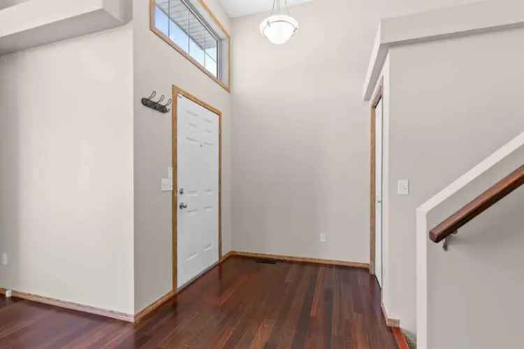 3 Bed 2 Bath Home near Schools and Transit