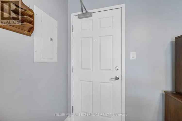 Bright 2-Bed 2-Bath Condo near Hwy 400