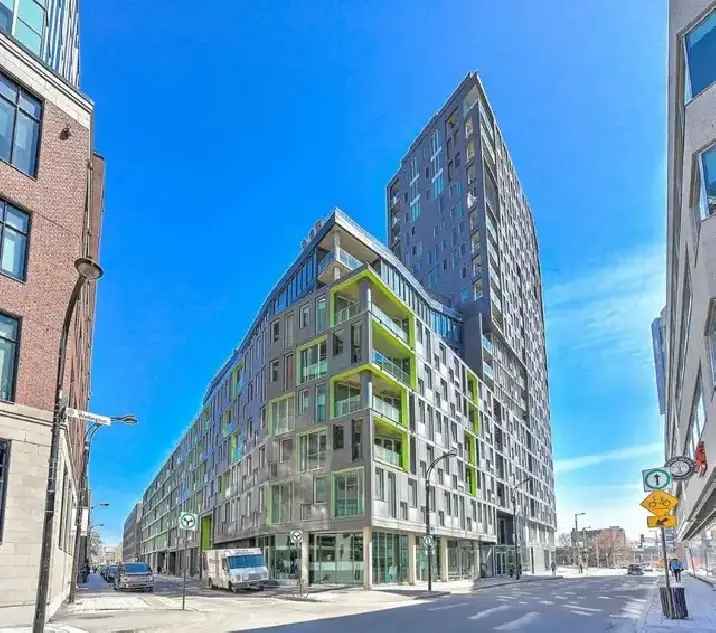 2 BED 2 FULL 2 BATH Prestige Old Montreal.