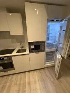 1 room apartment of 52 m² in Toronto