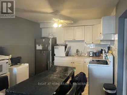 3 Bedroom 186m2 Apartment Clarkson Village Mississauga