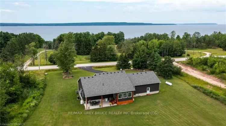 House For Sale in Meaford, Ontario