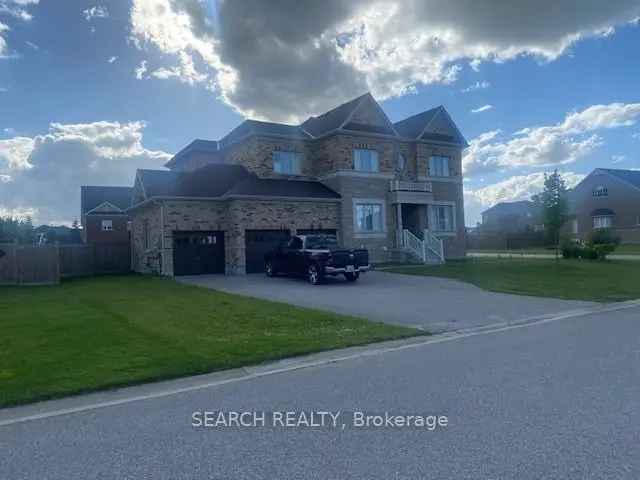 Luxury 4 Bed 5 Bath Home - 5000 Sq Ft - Large Backyard - Finished Basement