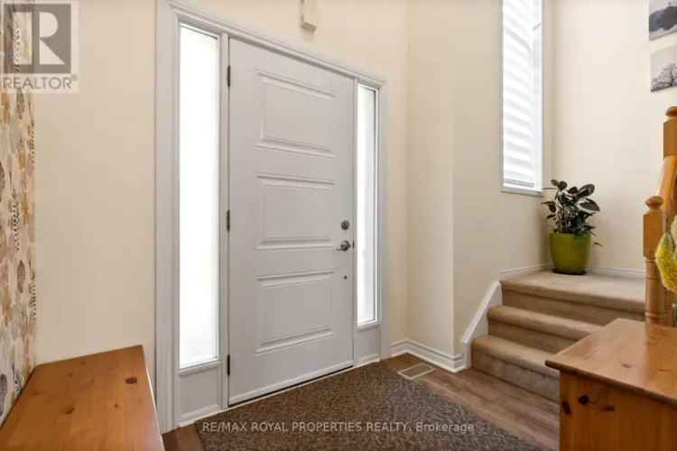 3 Bed 2 Bath Home in Pinecrest Oshawa - Family Friendly
