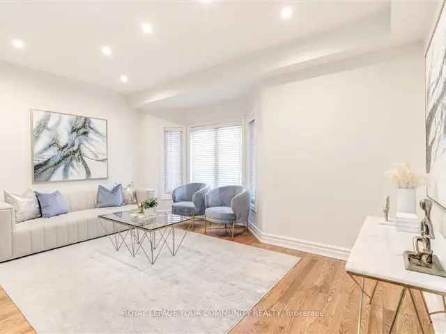 House For Sale in Vaughan, Ontario