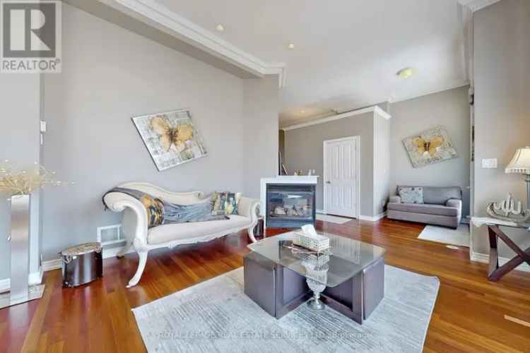 Luxury 3-Storey Townhome in Churchill Meadows