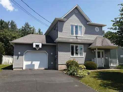 House For Sale In Moncton, New Brunswick