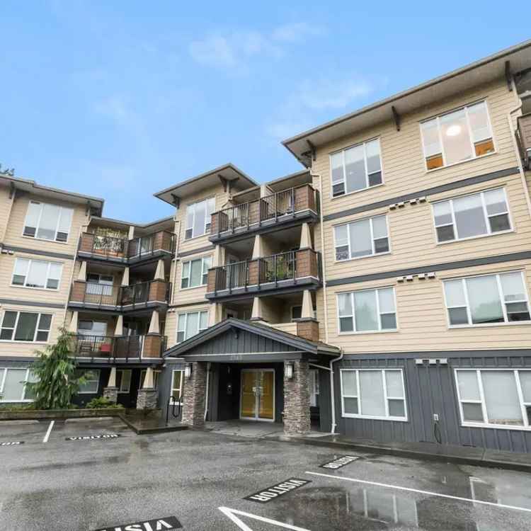 Abbotsford Condo for Sale 2 Bed 1 Bath 740 sq ft