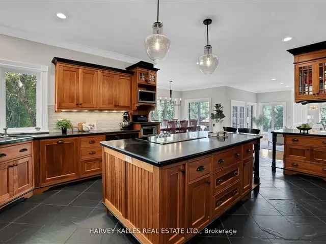 House For Sale in Caledon, Ontario