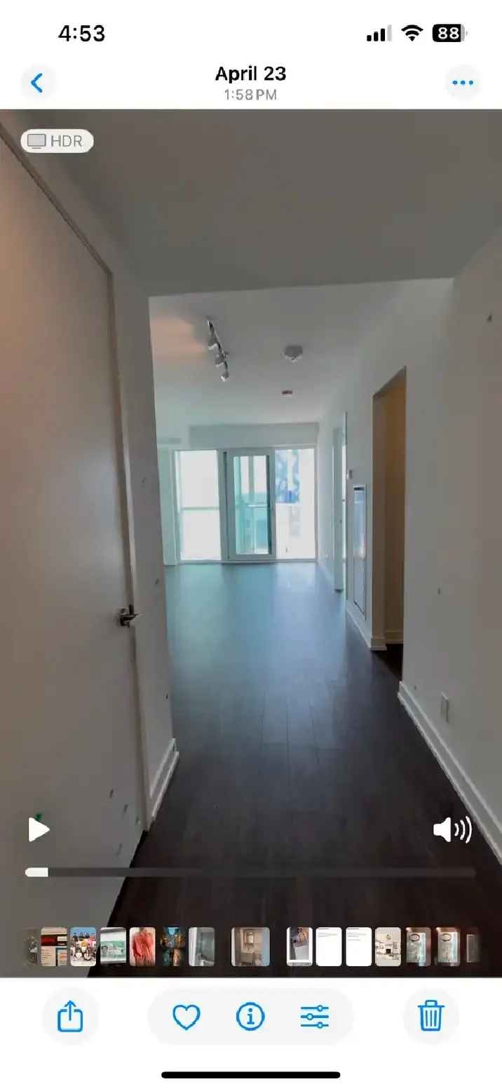 Downtown 88 Queen 1 Bedroom 1 Den Apartment for Rent