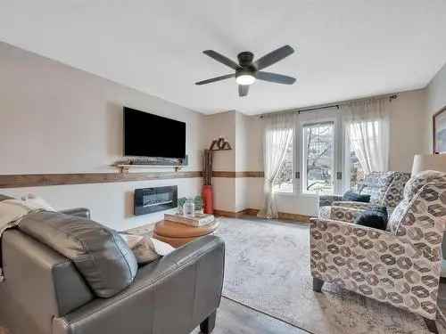 4 Bedroom 3.5 Bath Home in Walker Edmonton
