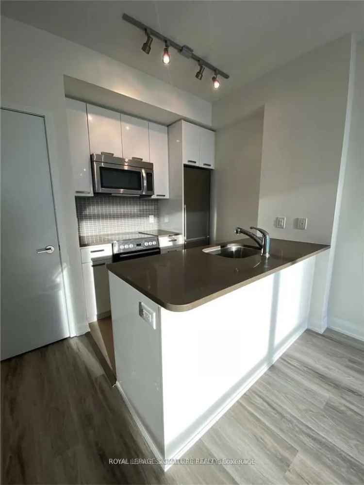 Condo For Rent in Toronto, Ontario