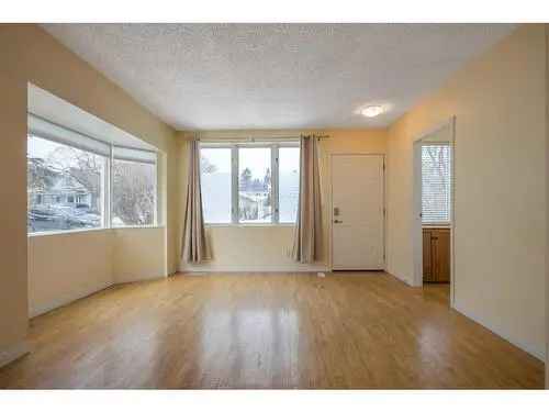 House For Sale In Tuxedo Park, Calgary, Alberta