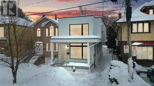 4+1 Bedroom Modern Detached Home in Toronto Near Woodbine Station