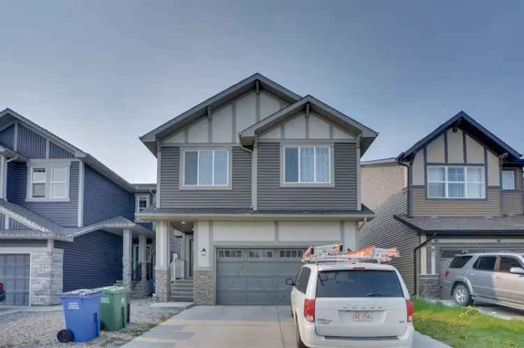 5-Bedroom 3.5-Bathroom Home in Cochrane's Heartland