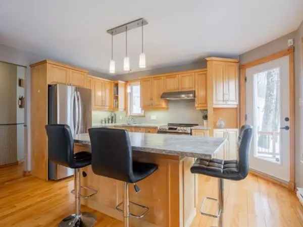 Vermont Sur Le Lac Cottage For Sale