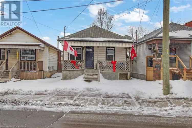 House For Sale in 182, Beach Road, Hamilton, Ontario