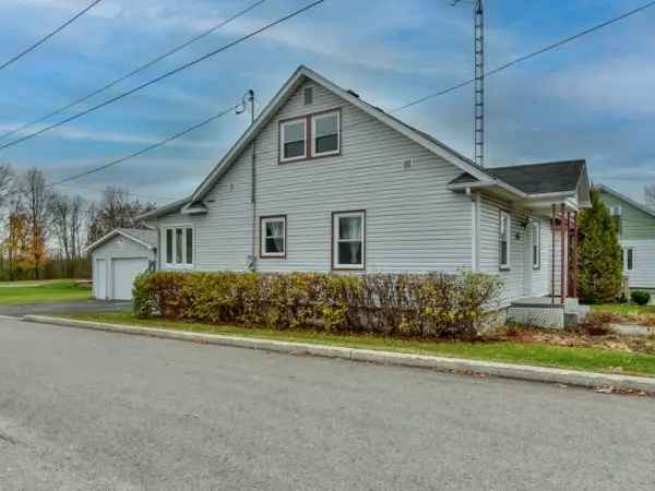 One-and-a-half-storey house for sale (Laurentides) #QZ153