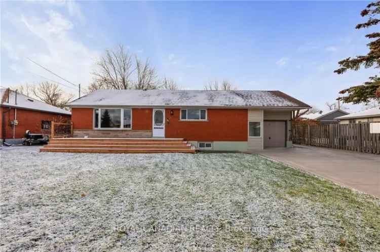 Buy Bungalow in Grimsby with Spacious Backyard and Modern Features