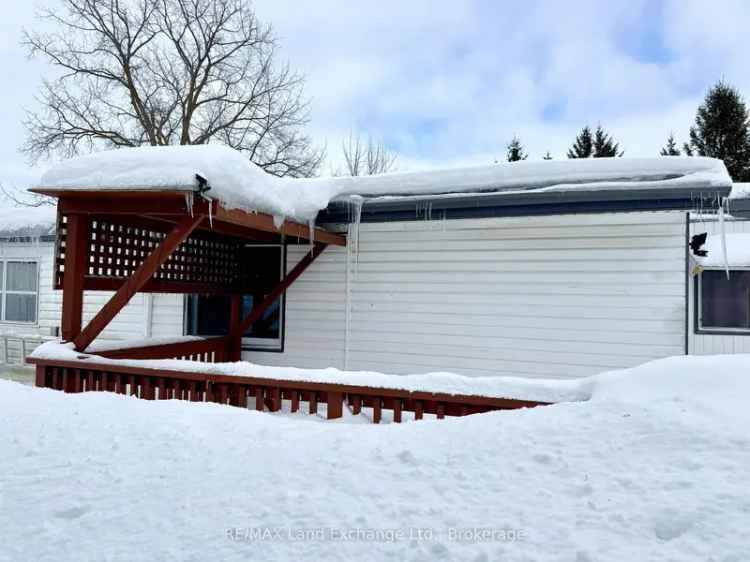 House For Sale in Ontario