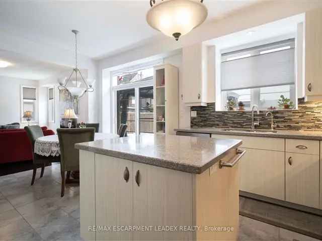 Luxurious Semi-Detached Home 2343 sq ft 4 Beds 2 Baths Finished Basement