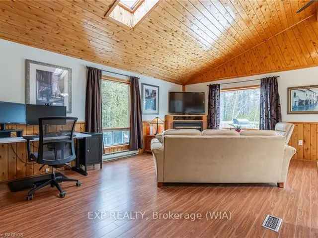 House For Sale in Municipality of Northern Bruce Peninsula, Ontario