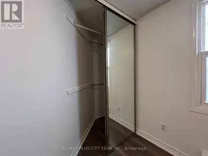 1 room apartment of 51 m² in Toronto