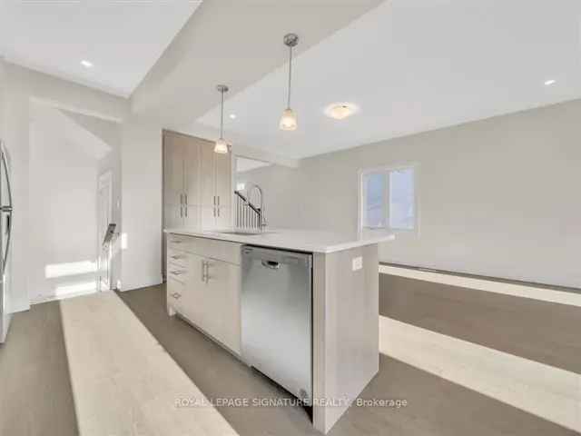 Brand New Detached Home in Cambridge West Galt 3 1900 Sqft