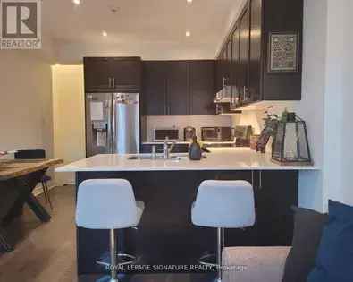 2 Bedroom Stacked Townhouse in Mississauga 1100 Sqft