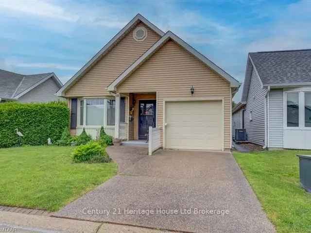 2 Bedroom Bungalow in Hickory Hills Adult Community