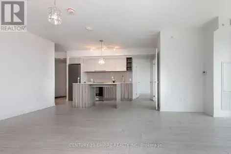 3 Bedroom 2 Bath Corner Suite Toronto 1048 sq ft