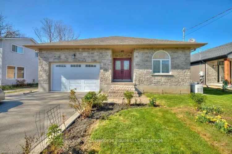 Buy Bungalow in Ridgeway with Spacious Patio and In-Law Suite