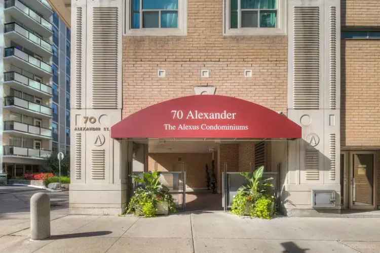 70 Alexander Street -  in Toronto