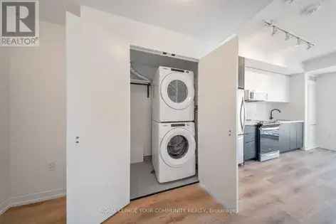Luxury 111m² 1-Room Apartment in Toronto Yorkdale