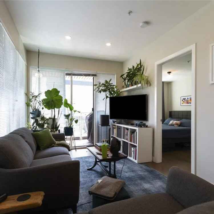 2 Bed 2 Bath Corner Unit for Sale