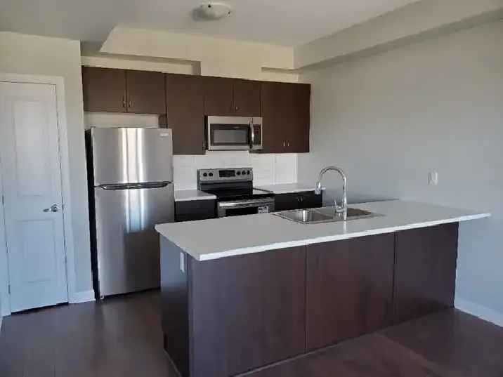 Barrhaven townhouse for Rent