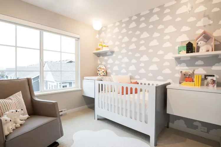 4 Bed Townhouse in Hampton Cove with Chef's Kitchen and Clubhouse Access