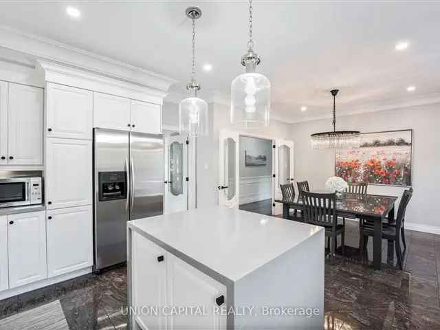 House For Sale in Vaughan, Ontario