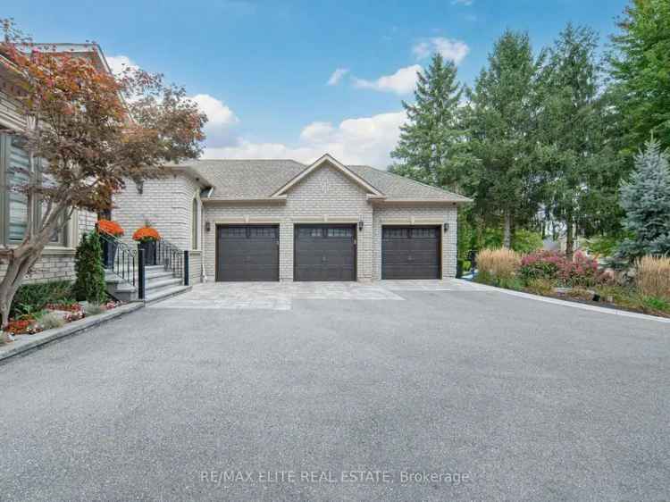 House For Sale in Vaughan, Ontario