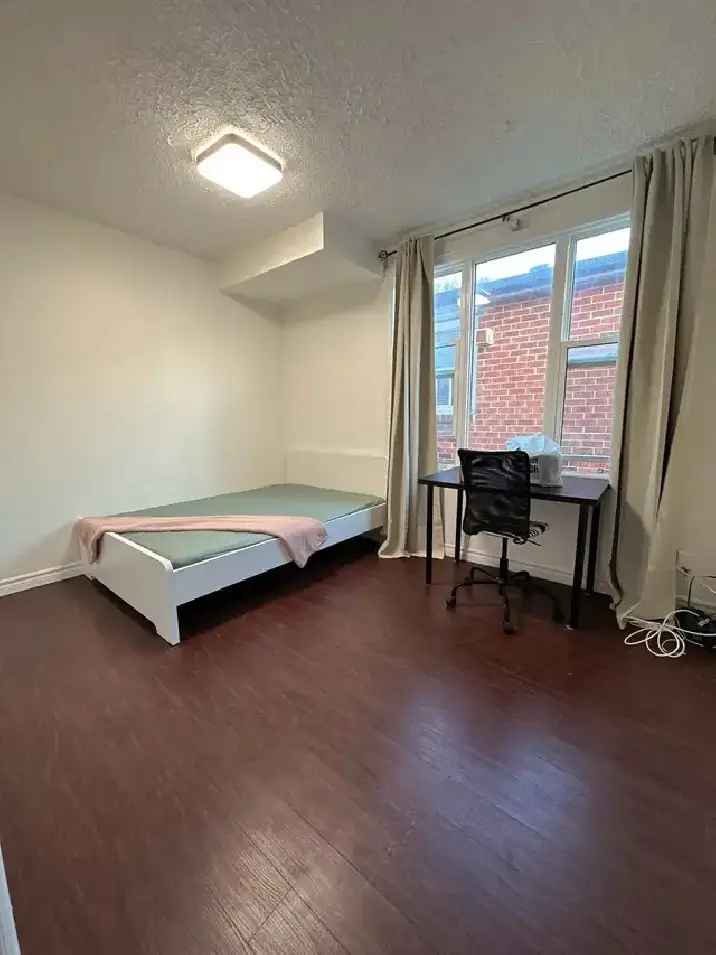 Room for rent - female only