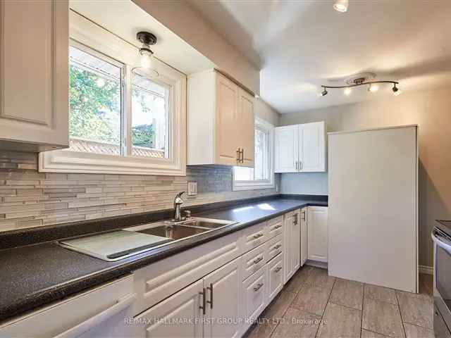 House For Sale in Oshawa, Ontario