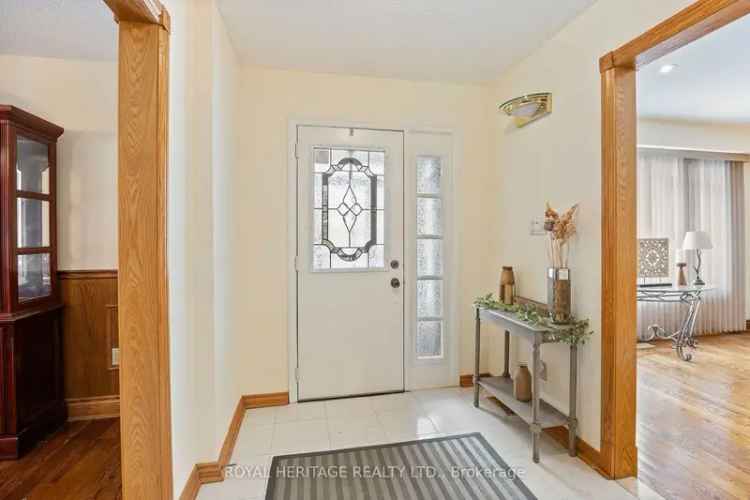 House For Sale in 1755, Storrington Street, Pickering, Ontario