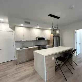 1 room apartment of 98 m² in Toronto