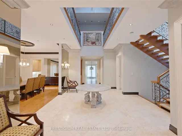 Luxury Custom Home near Owen Park Toronto