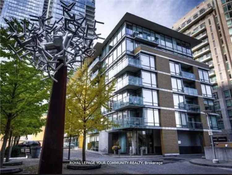 Condo For Rent in 21, Scollard Street, Toronto, Ontario